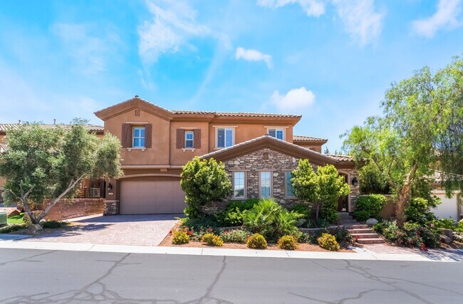 property at 2804 Josephine Dr