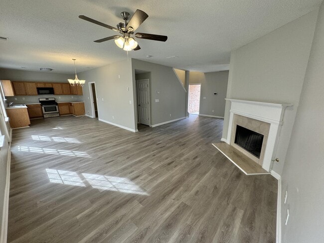 1916 Chadberry Walk in Stockbridge, GA - Foto de edificio - Building Photo