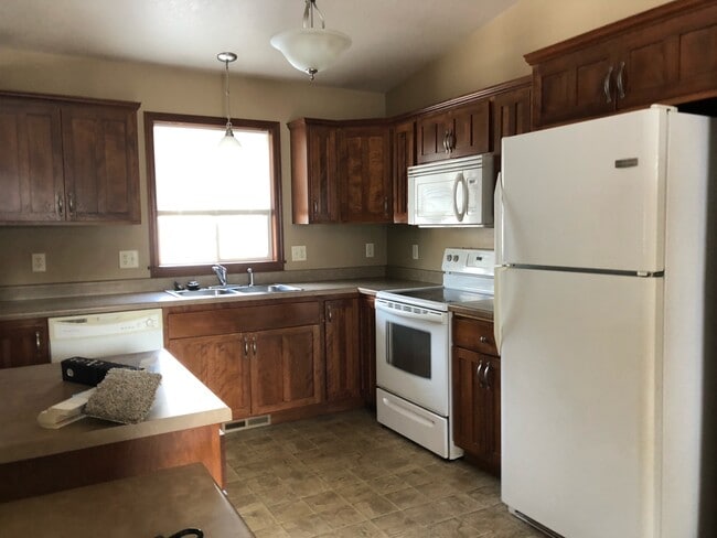 property at 508 S Whitewood Ave