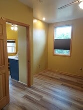 7355 Cleon Ave, Unit JADU in Sun Valley, CA - Building Photo - Building Photo