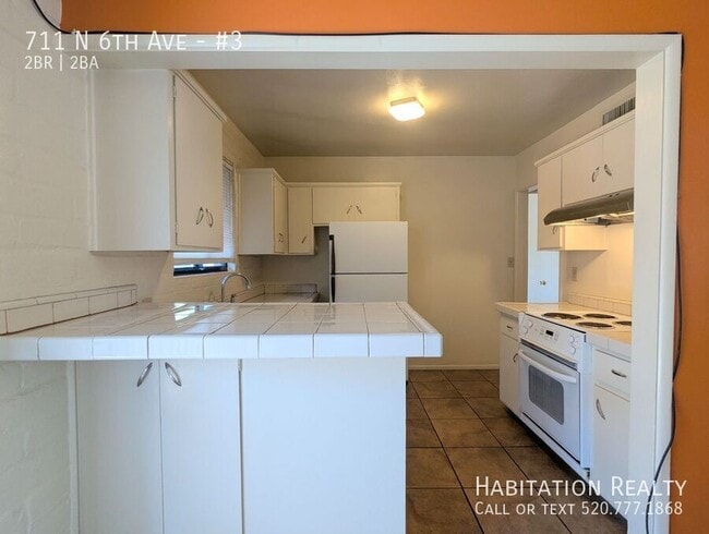 property at 711 N 6th Ave