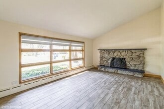 3123 Patton Dr in Des Plaines, IL - Building Photo - Building Photo