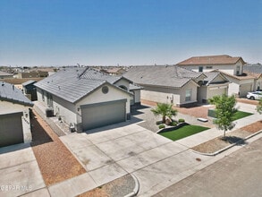13416 Cinderford Ave in Horizon City, TX - Building Photo - Building Photo