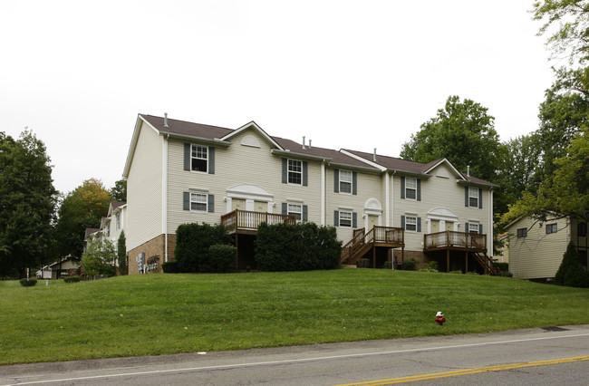 939-959 Magnolia Ave in Cuyahoga Falls, OH - Building Photo - Building Photo