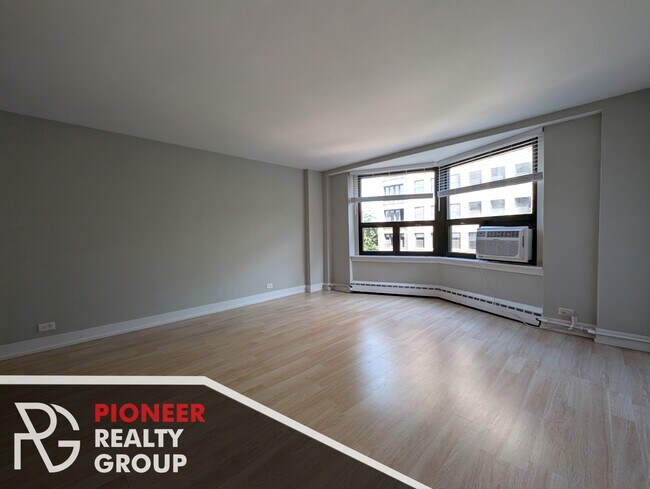 433 W Wellington Ave, Unit 5H
