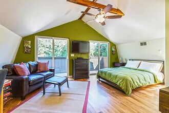 32 Michaels Rd in Sequim, WA - Foto de edificio - Building Photo