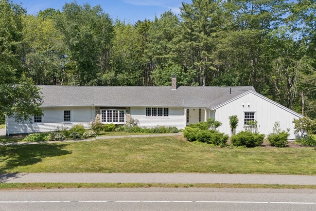 53 Beach Ave in Kennebunk, ME - Building Photo - Building Photo