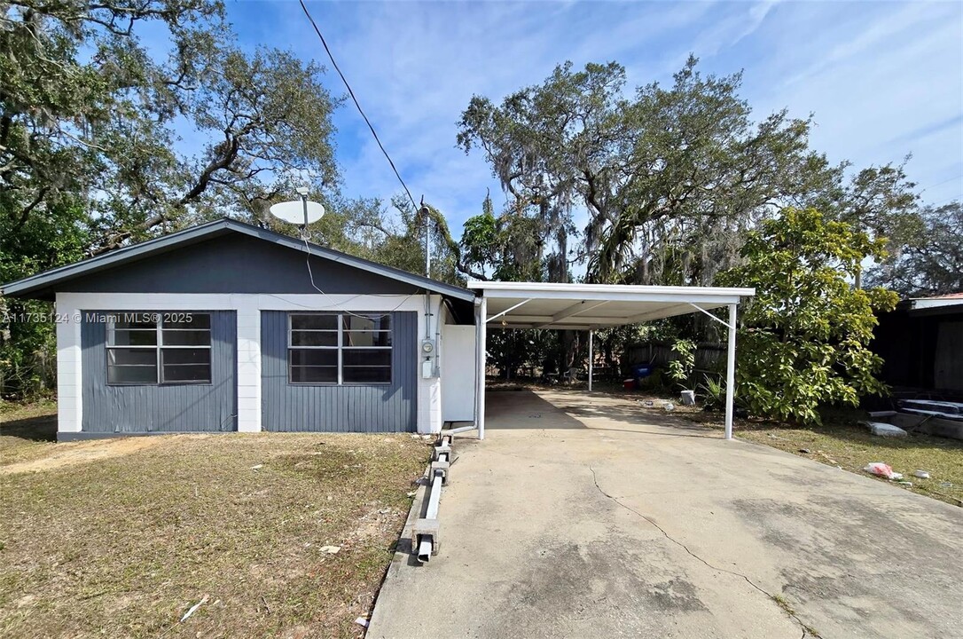 506 Fairview Rd in Sebring, FL - Building Photo