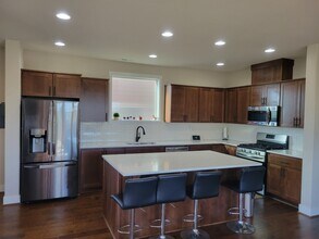 10124 Kaye Way in North Plains, OR - Building Photo - Building Photo