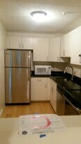 44 Concord Ave, Unit 303 in Cambridge, MA - Building Photo