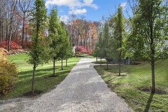 260 Waccabuc Rd in Goldens Bridge, NY - Building Photo - Building Photo