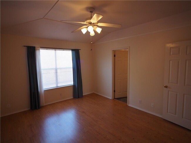 9602 Dalewood Dr in Austin, TX - Building Photo - Building Photo