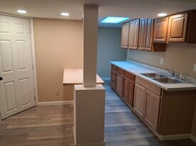 1610 Maple Ave, Unit 1610 Maple Avenue in Zanesville, OH - Building Photo