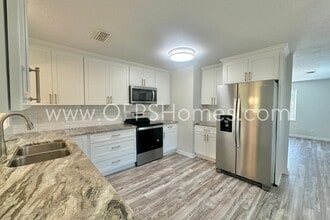 326 Washington Ave in Valparaiso, FL - Building Photo - Building Photo