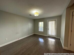 194 Maverick St in Boston, MA - Building Photo - Building Photo
