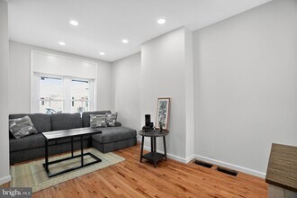 4324 Otter St in Philadelphia, PA - Building Photo - Building Photo