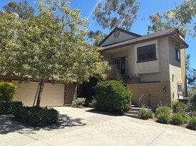 7 Rainbow Ridge in Irvine, CA - Building Photo