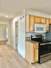 1702 Royal Hill Dr in Austin, TX - Building Photo - Building Photo