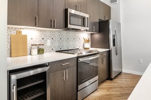 Avalon Townhomes at Bee Cave in Austin, TX - Building Photo