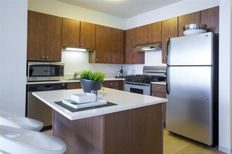 325 E Wacker Dr-Unit -3308 in Chicago, IL - Building Photo - Building Photo