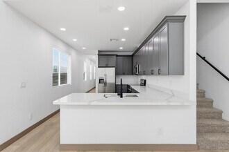 2805 Trumbull Rd in Phoenix, AZ - Building Photo - Building Photo