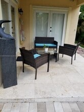 5764 NW 98 Pl in Doral, FL - Building Photo - Building Photo