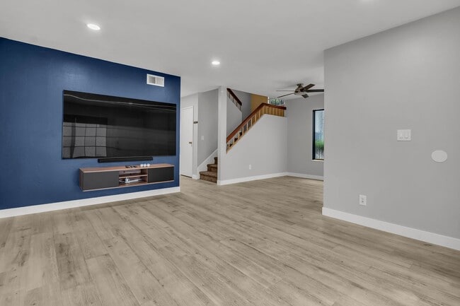 3097 W Cheryllyn Ln in Anaheim, CA - Building Photo - Building Photo