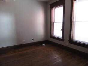 604 W 3rd St in Davenport, IA - Building Photo - Building Photo