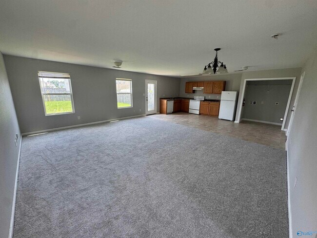 227 Farmington Dr in Harvest, AL - Building Photo - Building Photo