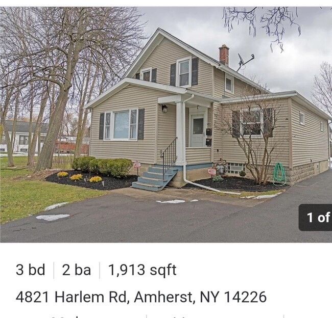 4821 Harlem Rd, Unit Upstairs