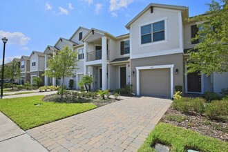 461 Merry Brook Cir in Sanford, FL - Building Photo - Building Photo