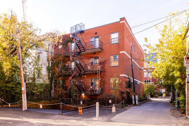 1265 Sainte-Élisabeth Rue in Montréal, QC - Building Photo - Building Photo