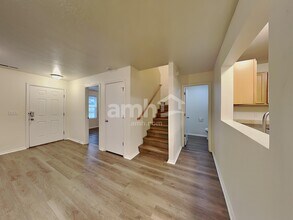 10417 W Jerry Peak St in Boise, ID - Foto de edificio - Building Photo