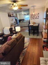 212 W 6th Ave in Conshohocken, PA - Foto de edificio - Building Photo