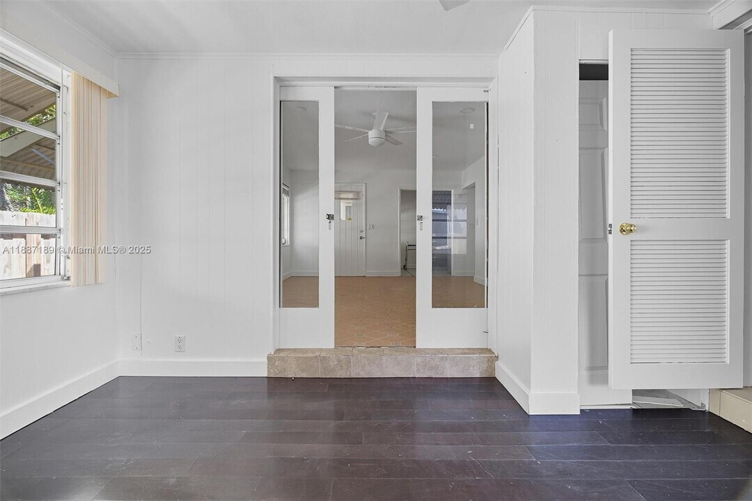 1718 Pierce St in Hollywood, FL - Building Photo
