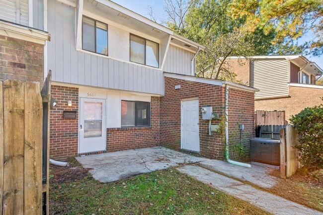 5607 Darby Close in Portsmouth, VA - Building Photo - Building Photo