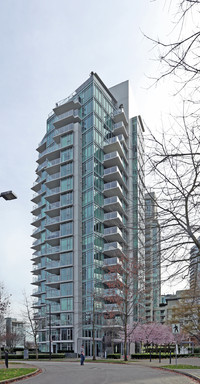 Bayshore Gardens in Vancouver, BC - Building Photo - Building Photo