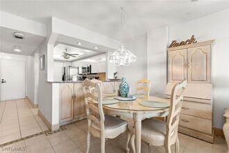601 Seaview Ct in Marco Island, FL - Building Photo - Building Photo