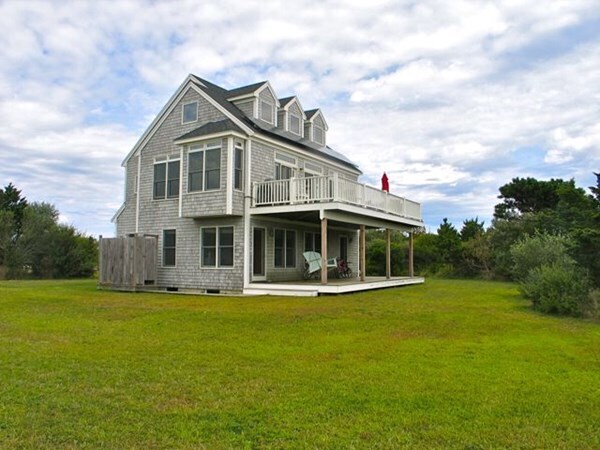 76 Mattakesett Way in Edgartown, MA - Building Photo