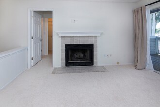 947 Southwest Dr in Davidson, NC - Building Photo - Building Photo
