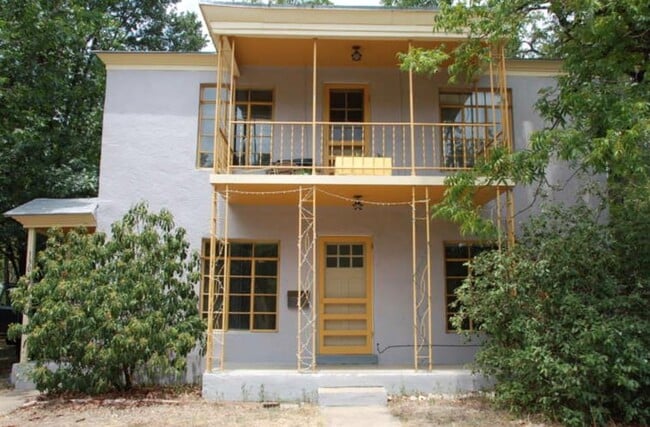 property at 1302 Kirkwood Rd