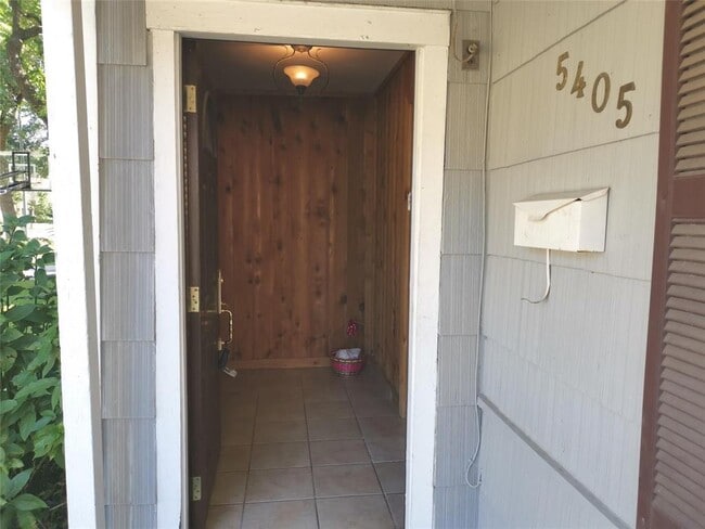 5405 Huisache St in Houston, TX - Building Photo - Building Photo