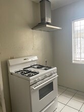 11242 S Budlong Ave, Unit 1 in Los Angeles, CA - Building Photo - Building Photo