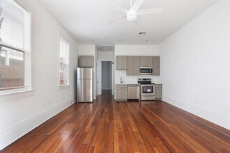 1832 Baronne St in New Orleans, LA - Foto de edificio - Building Photo