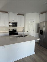 16306 Bird of Paradise Ave in Clermont, FL - Building Photo - Building Photo