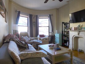 82 Hammond St, Unit 6 in Boston, MA - Building Photo