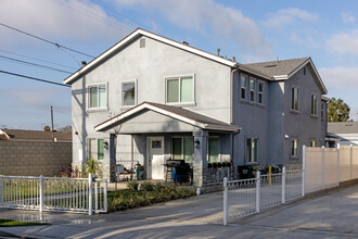 1109 N Mulberry Ave in Compton, CA - Building Photo - Building Photo