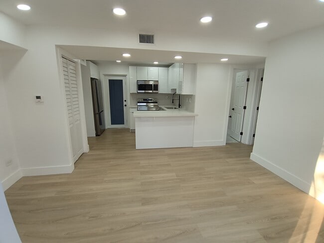 15459 Hayes Ln in Homestead, FL - Foto de edificio - Building Photo