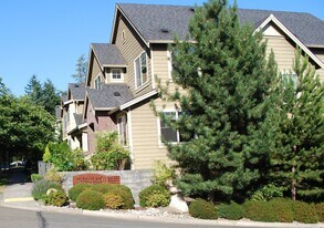 Townhome in Bothell, Great Location!! in Bothell, WA - Building Photo