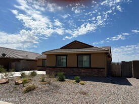 1525 E Caballero Dr in Casa Grande, AZ - Building Photo